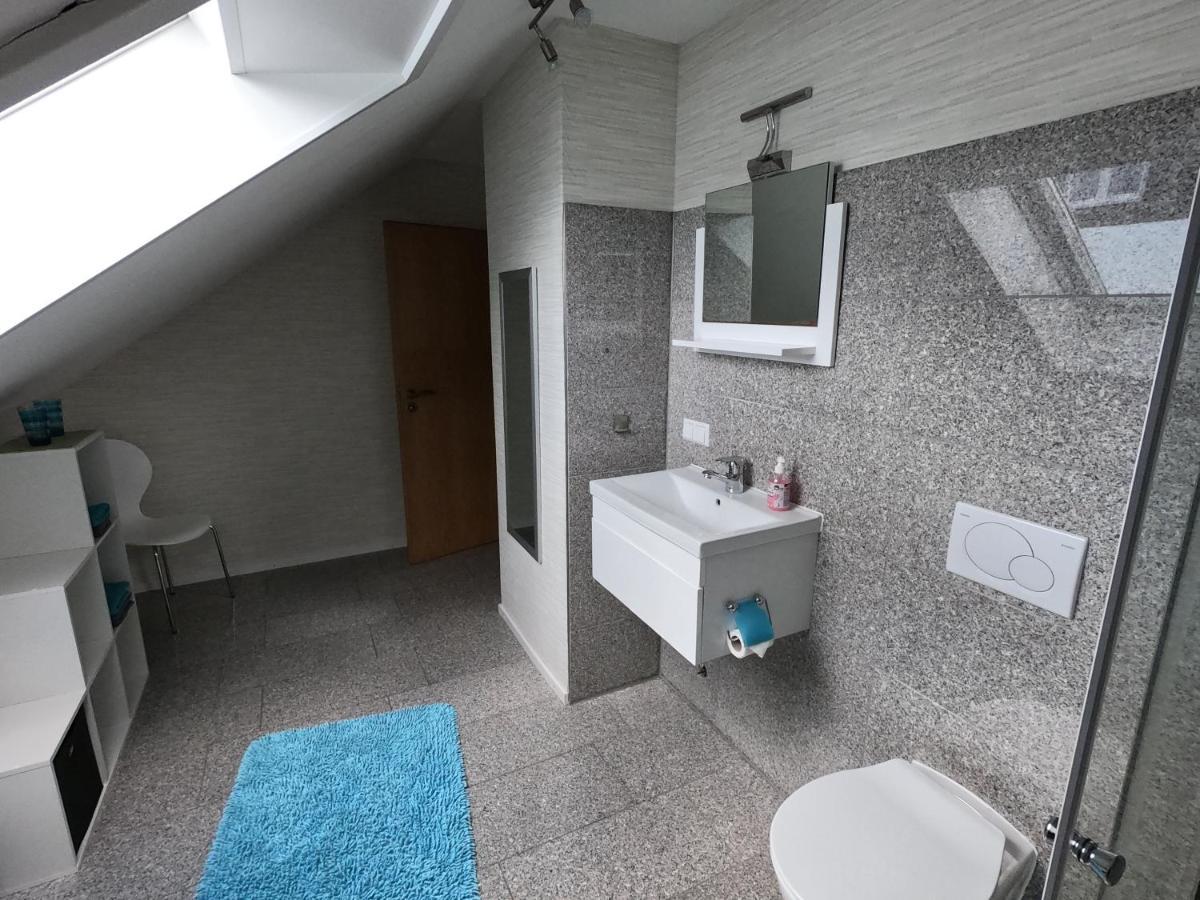 Moderne Ferienwohnung In Durmersheim 2 Zi, Naehe Rhein Und Messe Ka Exteriér fotografie